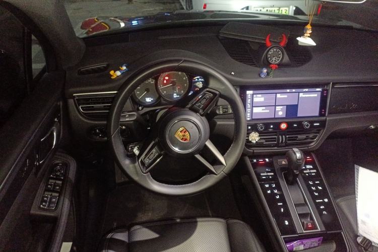 Used Porsche Macan 2023 Macan 2.0T