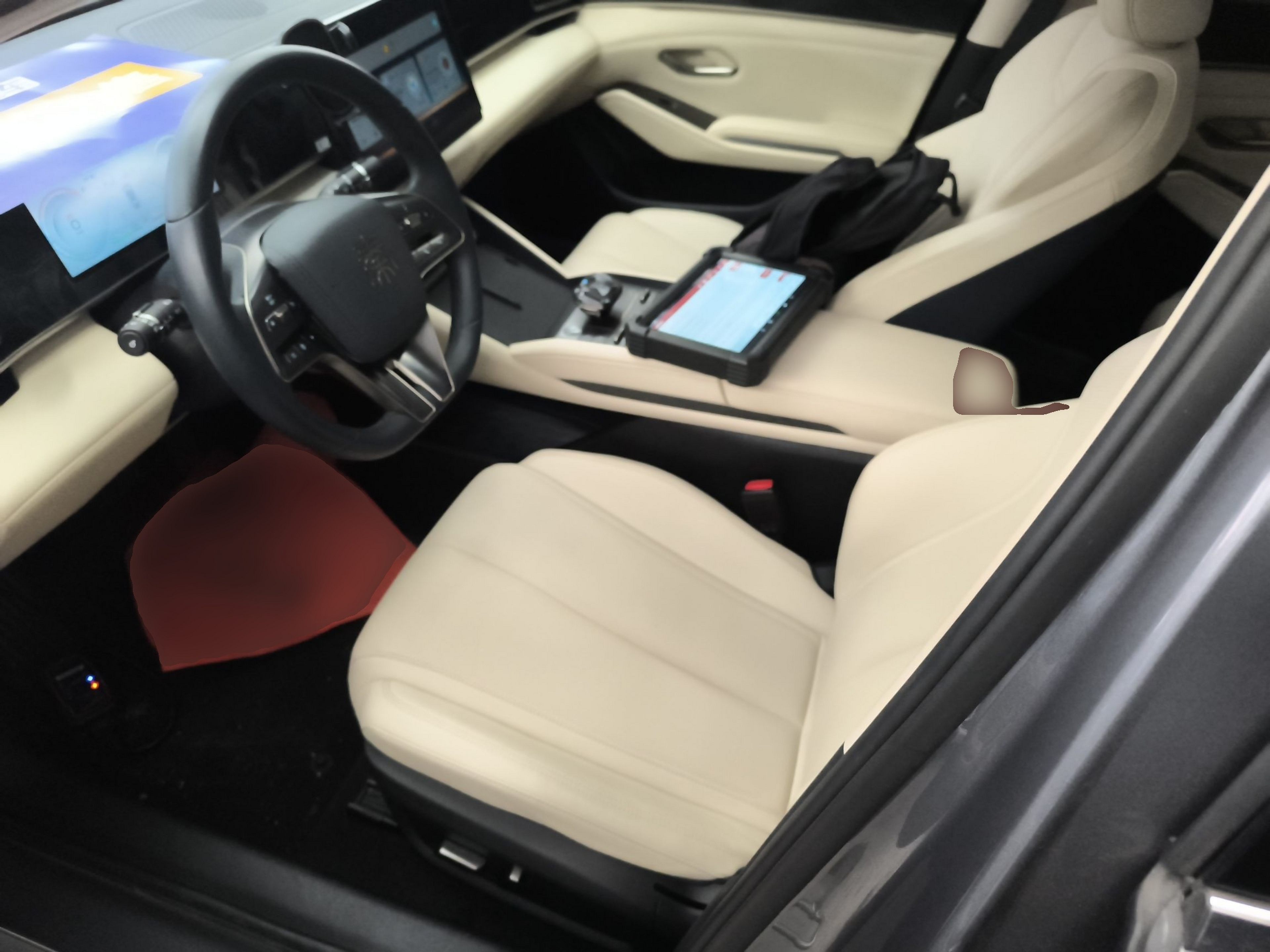 Переднее сиденье в автомобиле