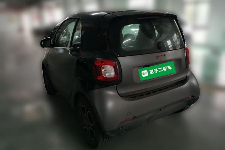 Used  fortwo 2019 0.9T 66kW Hardtop Wind Power Edition China VI

