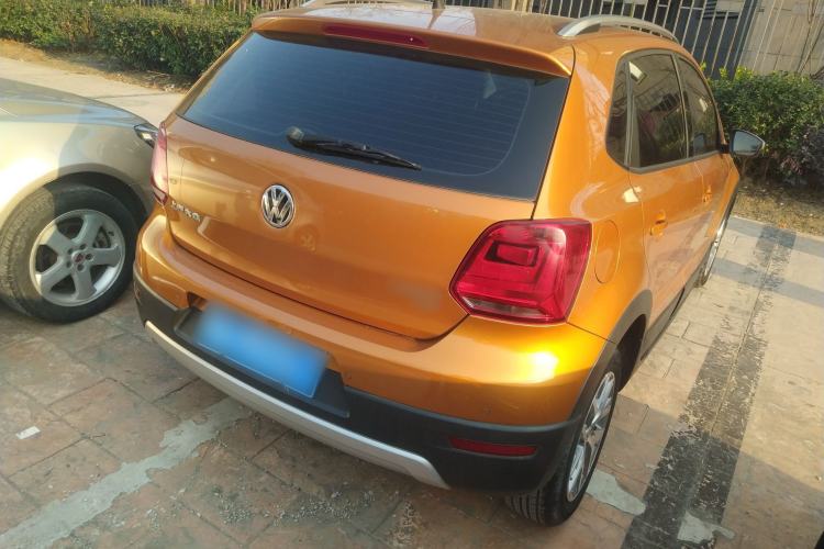 Used Volkswagen Polo 2018 1.5L Cross Polo Automatic