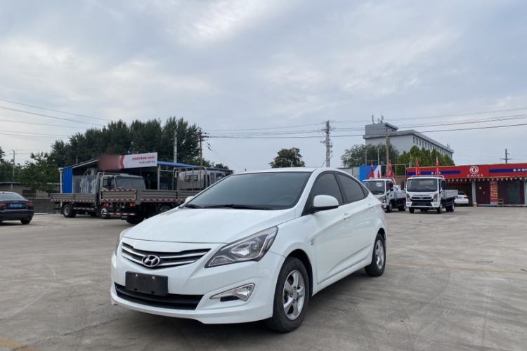 Used Hyundai Verna 2016 1.4L Manual Smart GLS Trim
