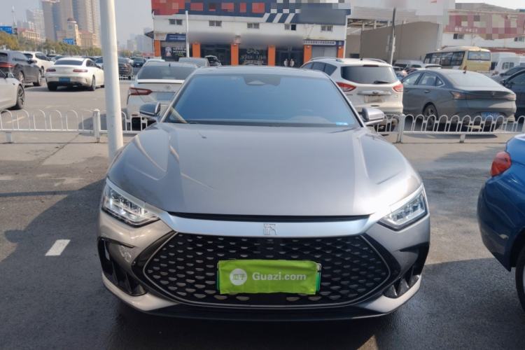 Used BYD Han 2022 DM-i 121KM Prestige Model
