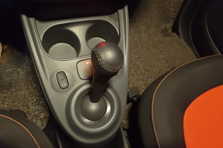 Used  fortwo 2015 1.0L 52 kW Hardtop Passion Edition