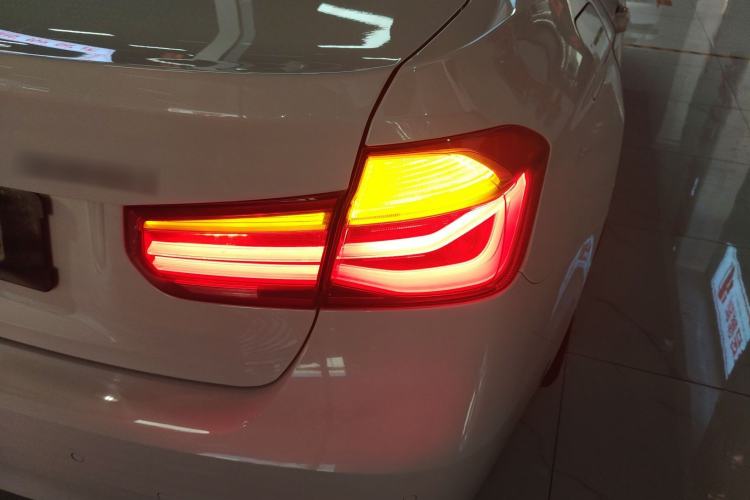 Used BMW 3 Series 2018 320i M Sport Package
