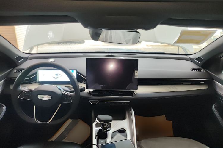 Used Geely Auto Preface 2025 Dongfang Yao 1.5TD Fuyao Edition
