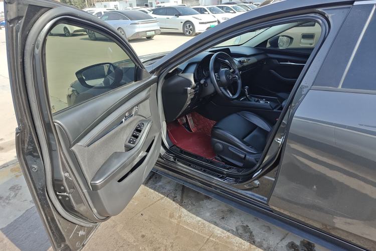 Used Mazda Mazda 3 Axela 2021 2.0L Automatic ZhiXuan Edition
