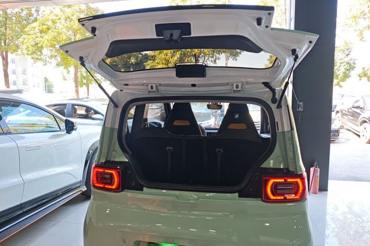 Used Wuling Hongguang MINIEV 2021 Macaron Fashion Model Lithium Iron Phosphate
