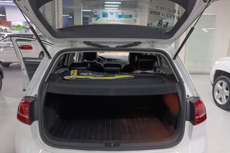 Used Volkswagen Golf 2015 1.4TSI Automatic Luxury Model
