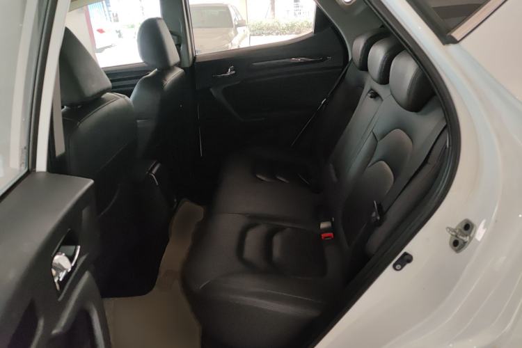 Used  Refine S3 2017 1.5L Manual Luxury Smart Model