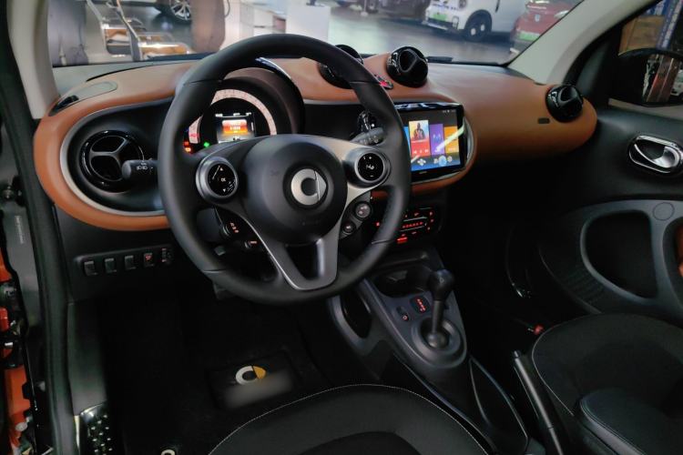 Used  fortwo 2019 0.9T 66kW Hardtop Wind Power Edition China VI
