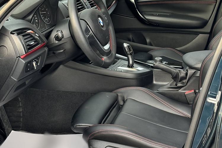 Used BMW 1 Series 2016 120i Sport Design Package
