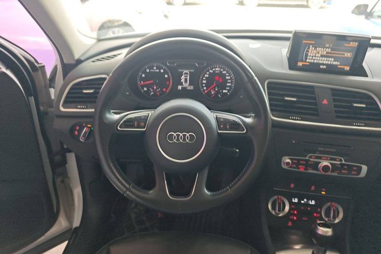 Used Audi Q3 2016 30 TFSI Collector's Edition Comfort Model
