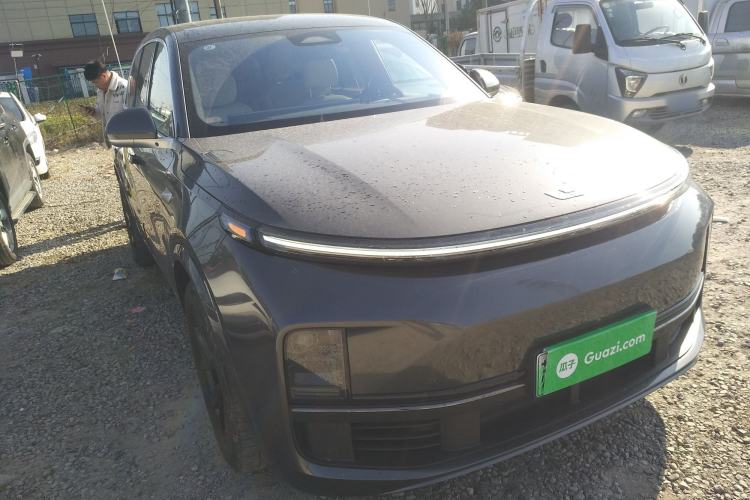 Used Li Auto L8 2023 Pro Model
