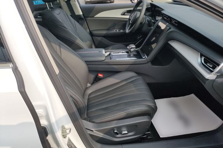 Used Hongqi H5 2025 1.5T DCT Qiyun 500 000th Unit Commemorative Edition
