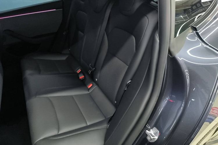 Used Tesla Model 3 2025 Rear-Wheel-Drive Version
