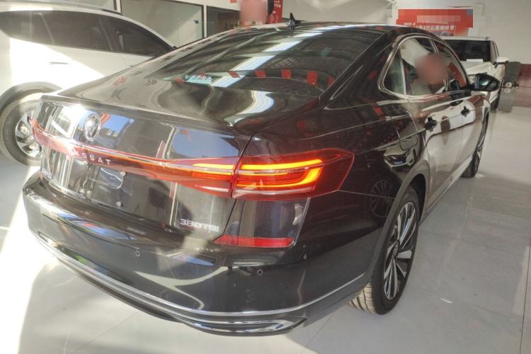 Used Volkswagen Passat 2024 380TSI Dragon Edition
