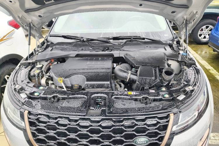 Used Land Rover Range Rover Evoque 2023 Aurora L 249 PS Collins Antique Bronze Special Edition
