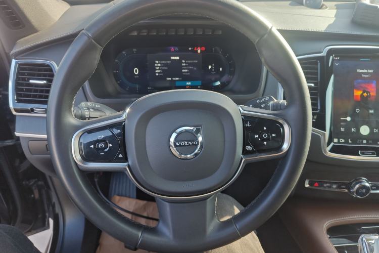 Used Volvo XC90 2023 B6 Zhiya Luxury 7-Seater
