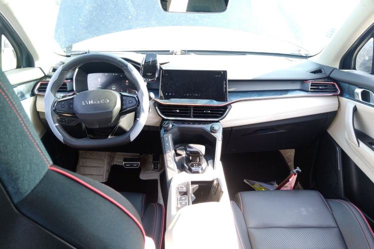 Used Lynk & Co 06 2021 1.5T Shero Pink Special Edition
