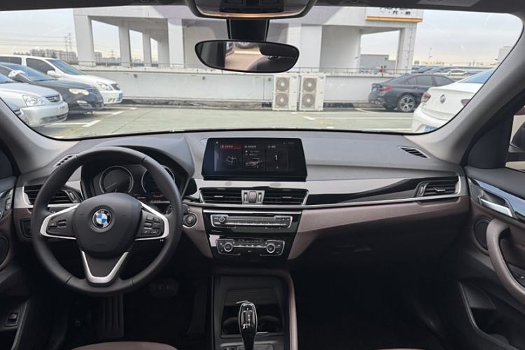 Used BMW X1 2020 sDrive25Li Leading Model
