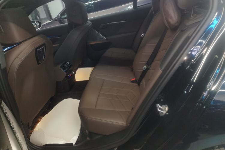 Used BMW 5 Series 2025 530Li Leading Edition Luxury Package