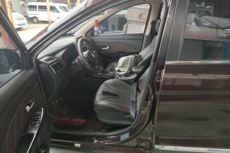 Used Dongfeng Fengon 370 2020 S370 1.5L CVT Luxury Model 5 Seats