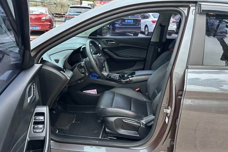 Used MG 5 2021 180 DVVT CVT Youth Luxury Edition
