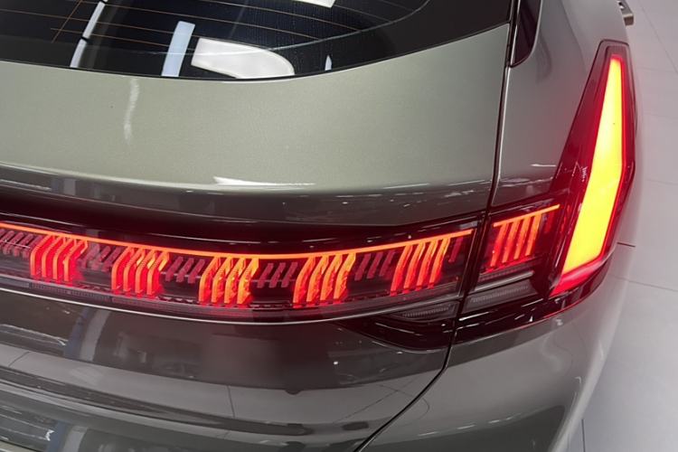 Used Zeekr 001 2024 WE Edition 95 kWh All-Wheel Drive
