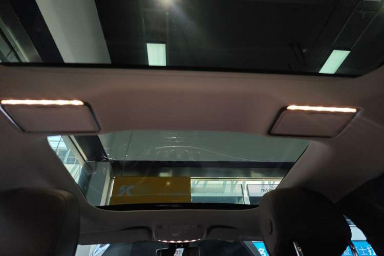 Used Mercedes-Benz E-Class 2023 Updated E 300 L Fashion Edition
