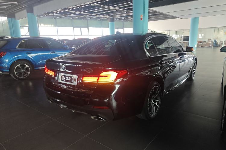 Used BMW 5 Series 2022 Restyled 525Li M Sport Package
