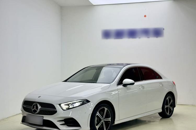 Used Mercedes-Benz A-Class 2022 Revised Version A 200 L Sport Sedan Fashionable Style