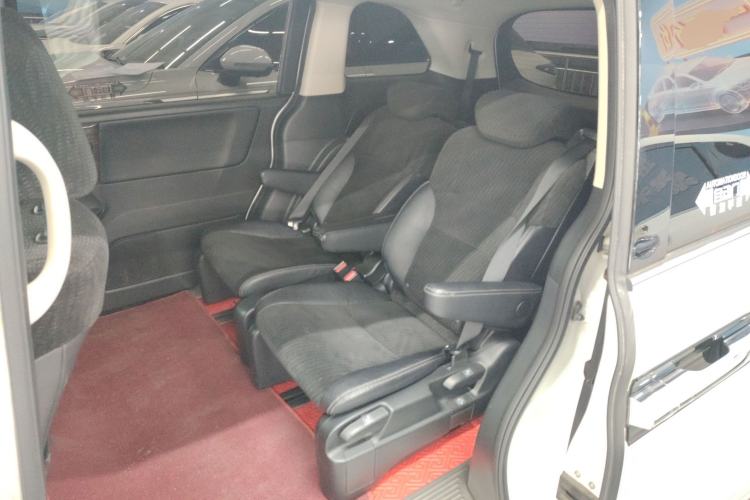 Used Honda Elysion 2016 2.4L Classic Edition
