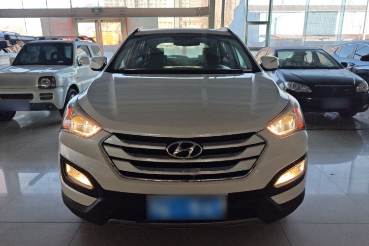 Used Hyundai Santa Fe 2013 2.4L Automatic 2WD Comfort Edition
