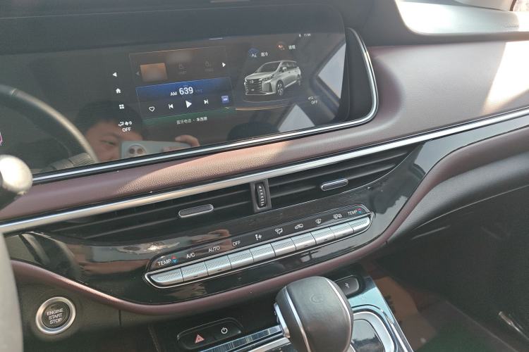 Used GAC Trumpchi M6 2021 PRO 270T DCT Luxury Edition
