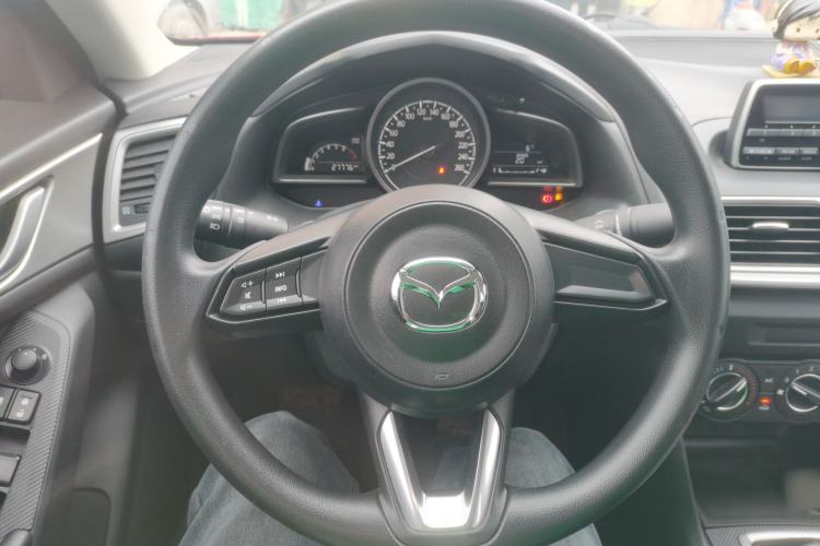 Used Mazda Mazda 3 Axela 2017 Sedan 1.5L Manual Comfort Model Emission Standard China V
