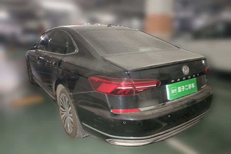 Used Volkswagen Passat 2019 330TSI Luxury Edition China VI Standard
