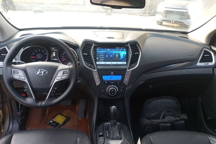 Used Hyundai Santa Fe 2013 2.4L Automatic Two-Wheel Drive Smart Version
