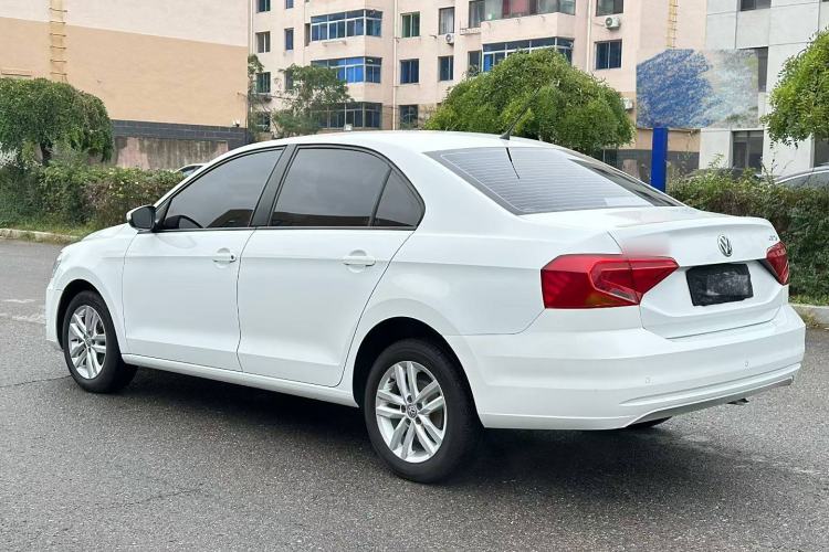 Used Volkswagen Jetta 2019 Dream Edition 1.4L Manual Fashion Version
