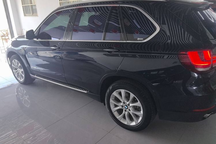 Used BMW X5 2018 xDrive28i

