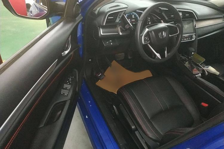 Used Honda Civic 2016 220TURBO CVT Luxury Edition
