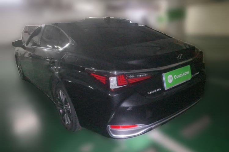 Used Lexus ES 2018 200 Excellence Edition China V Standard
