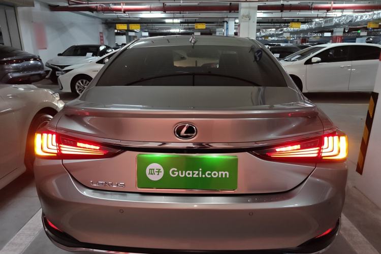 Used Lexus ES 2021 200 Excellence Edition