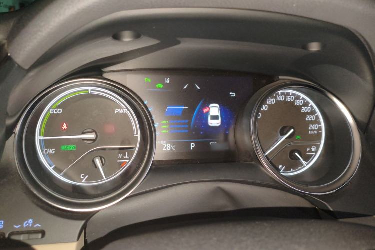 Used Toyota Camry 2018 Dual-Engine 2.5 HG Luxury Edition
