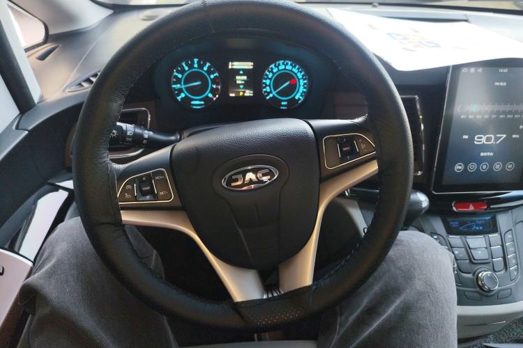 Used  L5 2022 2.0T Automatic Business Edition
