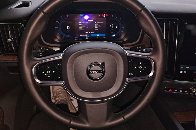 Used Volvo S60 2024 B4 Zhiyuan Luxury Edition