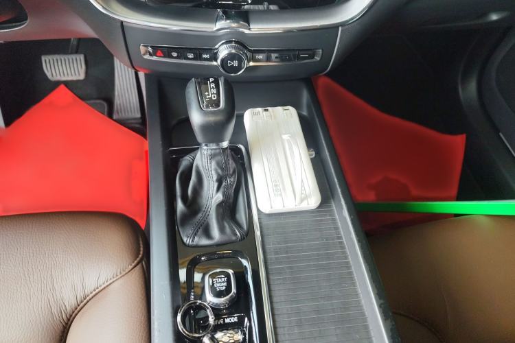 Used Volvo XC60 2020 T5 4x4 Zhiyi Luxury Edition
