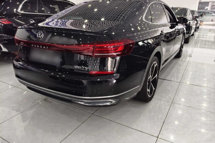 Used Volkswagen Passat 2024 380TSI Starry Elite Edition
