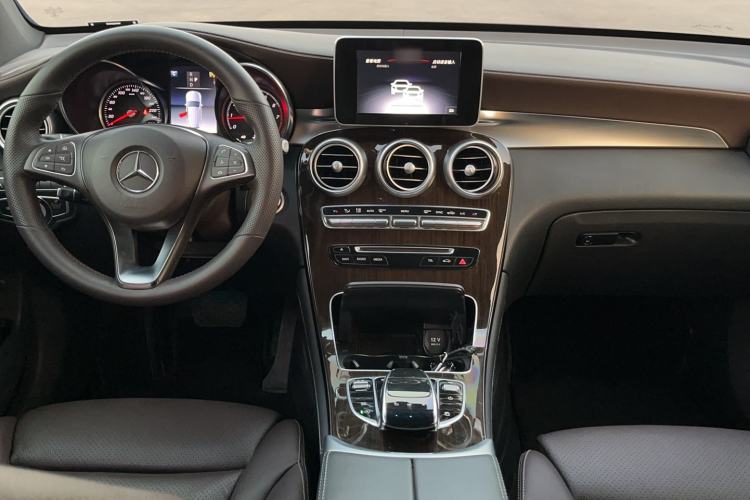 Used Mercedes-Benz GLC 2019 GLC 260 L 4MATIC Luxury Model
