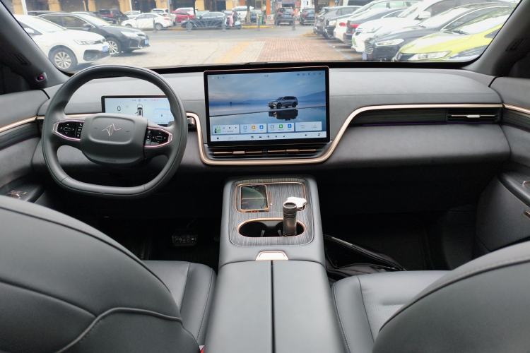 Used  eπ008 2024 210Max Range-Extended Version 6 Seats