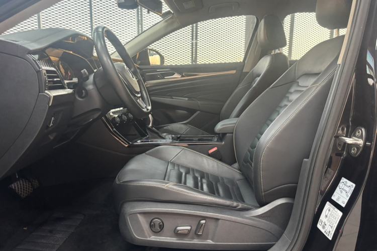 Used Volkswagen Passat 2019 330TSI Elite Edition China VI
